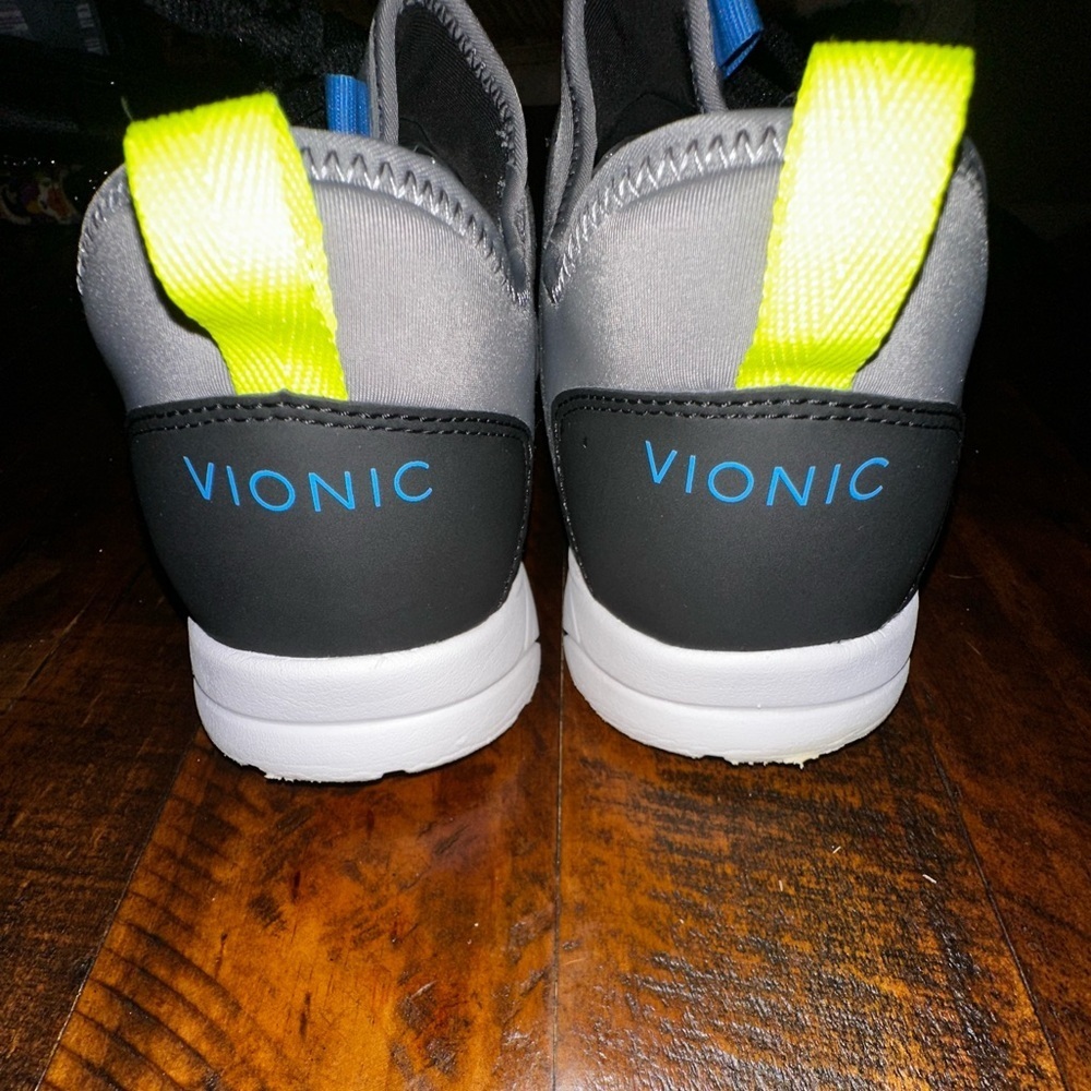 UEC Vionic Woman’s Helena Black and Blue Sneakers Sz 8.5 - Picture 3 of 9